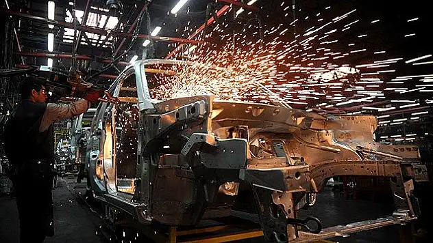 Sanayi üretimi arttı