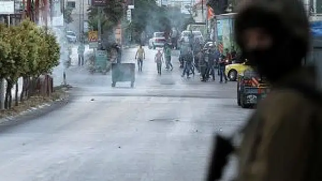 İsrail polisi Kudüs'te 42 Filistinliyi gözaltına aldı