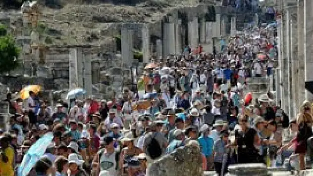 Son 10 yılda Türkiye'ye gelen turist sayısı