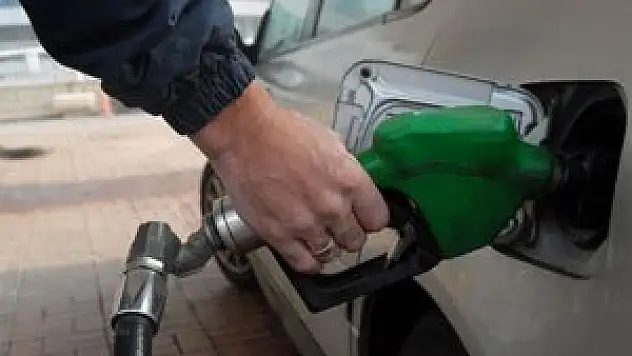 Motorinde 7 kuruş indirim