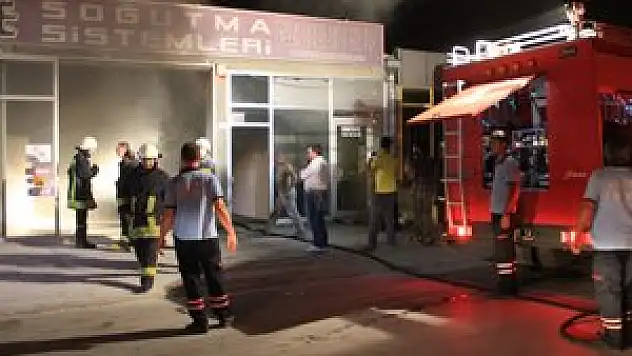 Su sebili kül ediyordu!