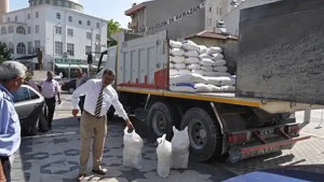 Cihanbeyli'de 600 aileye yardım