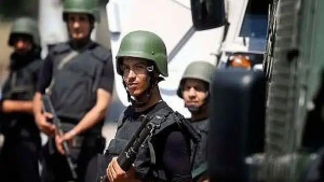 Msır'da darbe karşıtı 50 kişiye hapis cezası