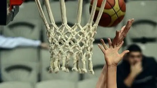 12 Dev Adam Çeşme'de kamp yapacak