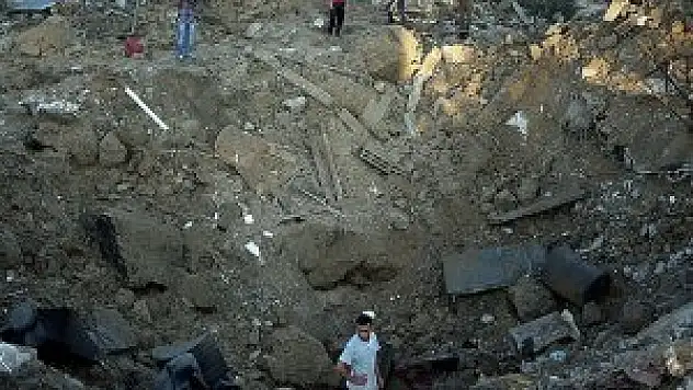 İsrail'den Gazze'ye hava saldırısı: 3 ölü