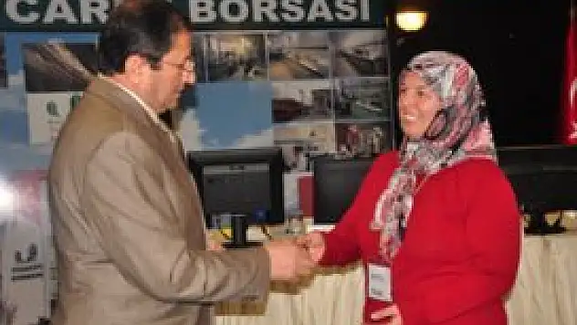 Kadın çiftçiler yarışıyor