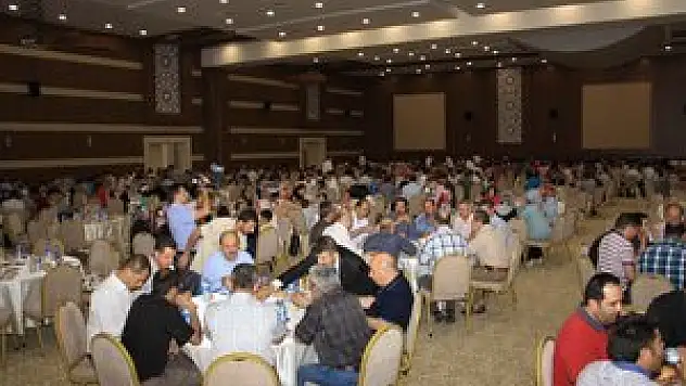 Karatay Belediyesi çalışanları iftarda buluştu