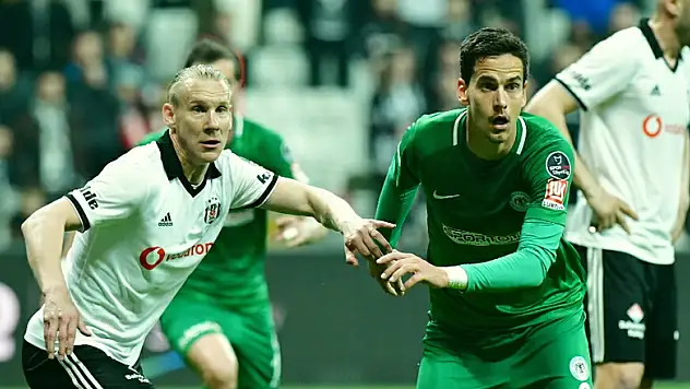 Jevtovic yerinde durmadı