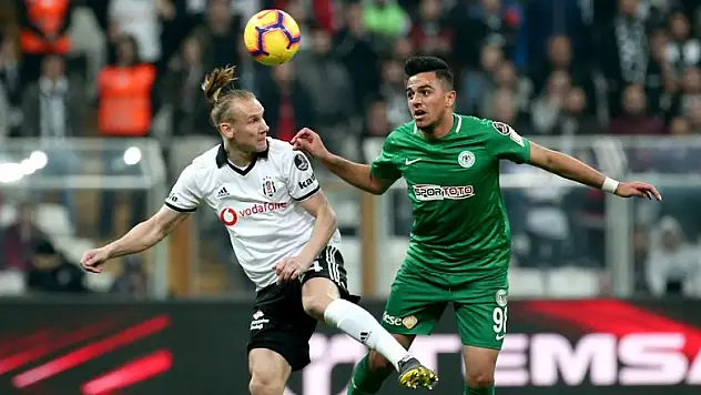 Mücahit, Konyaspor'da mutlu olduğunu açıkladı