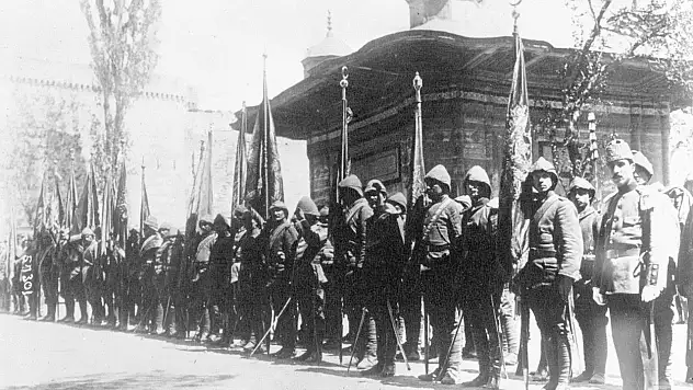 57. Alay'ın şanlı sancağına dair gizli tarih gün yüzüne çıktı: Atatürk'ün mektubu ilk kez ortaya çıktı