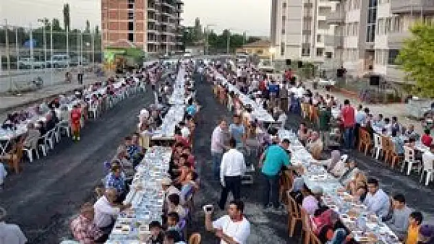 Ereğli'de mahalle iftarlarına yoğun ilgi