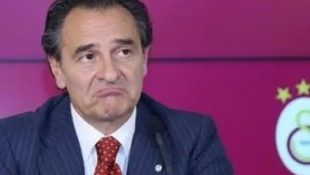 'Sabri'yi göbekli olduğu için kadroya almadım'