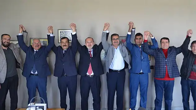 Ilgın'da yarışacak belediye başkan adayları kahvaltıda buluştu
