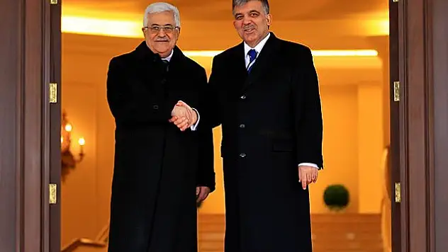 Abbas için 21 pare top atışı