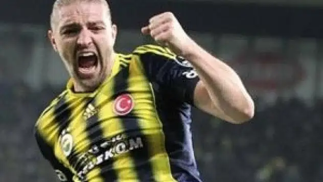 Fenerbahçe Caner Erkin'i duyurdu