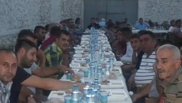 Cezaevinde mahkumlara iftar