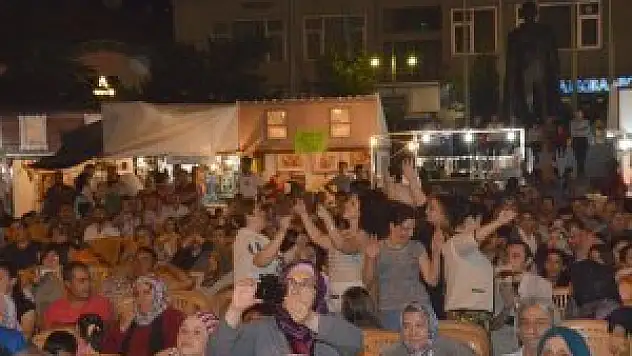 Aksaray'da Adıyaman sıra gecesi coşkusu