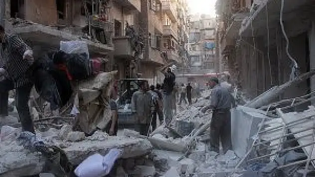 Muyesir varil bombalarıyla harabeye döndü