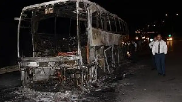 54 yolcu canını zor kurtardı