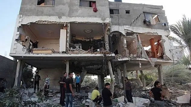 Gazze'de ölü sayısı 236'ya yükseldi