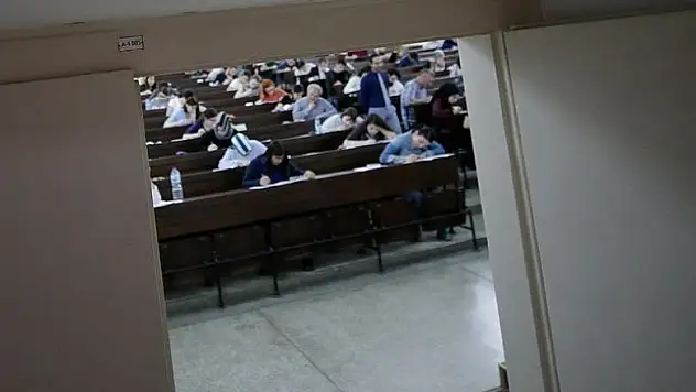 Hukuk fakültesini bitirenlere baraj sınavı geliyor