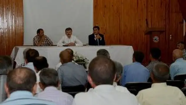 Akyürek'ten ilçelerde toplantı