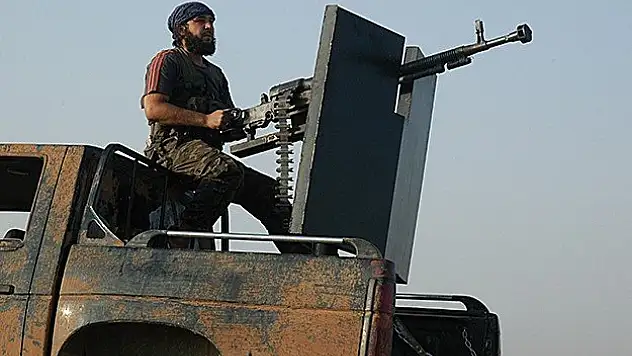 Suriye'de ÖSO 100 rejim askerini öldürdü