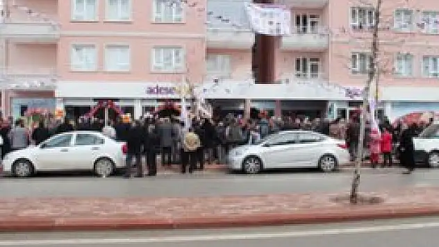 Adese'den Konya'ya yeni market