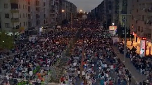 Ereğli'de binlerce kişi iftarda buluştu