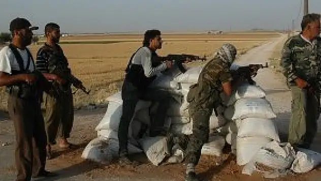 Hama'da Esed güçlerine darbe