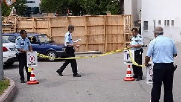 Tiyatrodaki saldırıya suç duyurusu