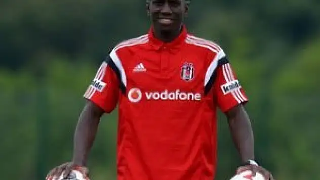 Demba Ba'dan İslam dünyasına çağrı!