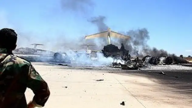 Havalimanında çatışma 47 kişi öldü