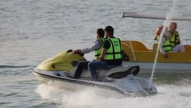 Beyşehir Gölü'nde su sporlarına ilgi arttı