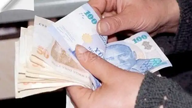 Milyonlarca emekliye 900 lira müjdesi