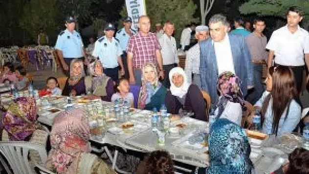 Ereğli'de mahalle iftarı bu kez hortu'da kuruldu