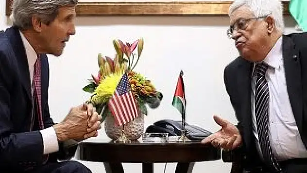 Keryy Ramallah'ta Abbas'la görüştü