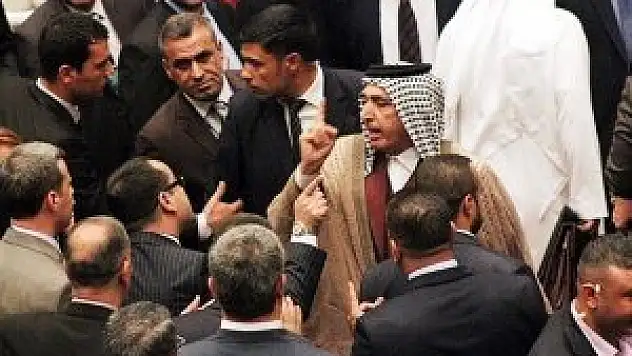 Irak'ta cumhurbaşkanlığı seçimi ertelendi