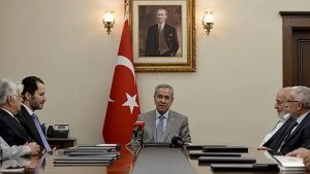 Başbakan Yardımcısı Arınç Fatih Erbakan'ı kabul etti