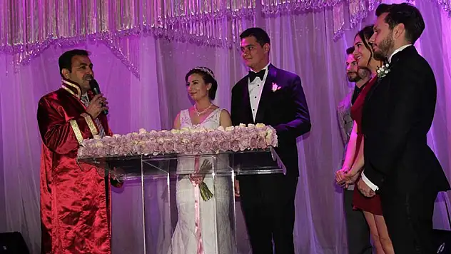 Ebrar ve Teksen'in mutlu günü