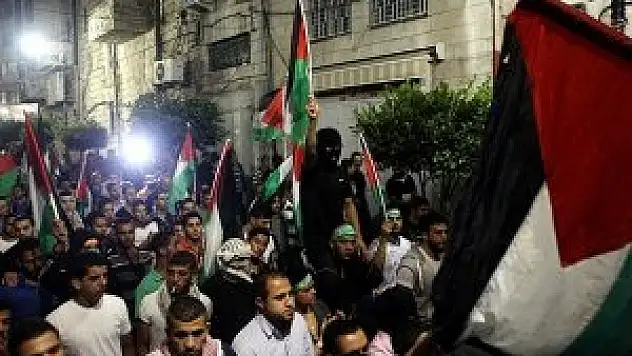 Batı Şeria'daki gösterilerde 2 Filistinli hayatını kaybetti