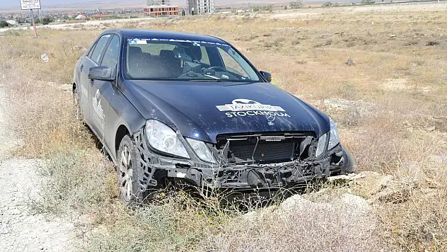 Takla attı, 100 metre sürüklendi...