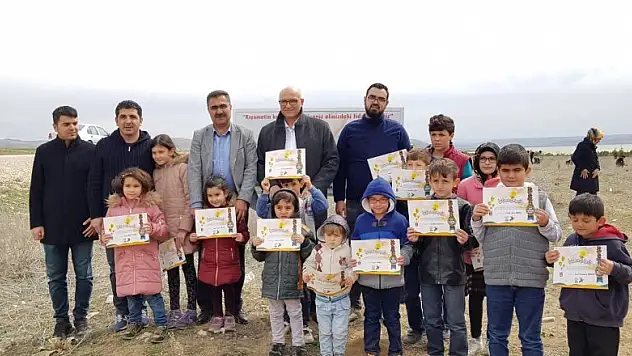 Ilgın'da fidanlar toprakla buluştu
