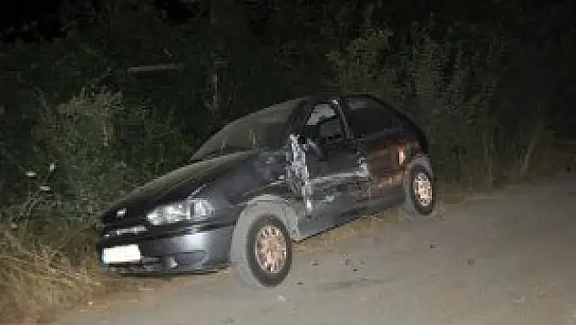 İki otomobil çarpıştı