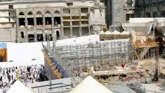 Kabe'nin çevresi değişiyor