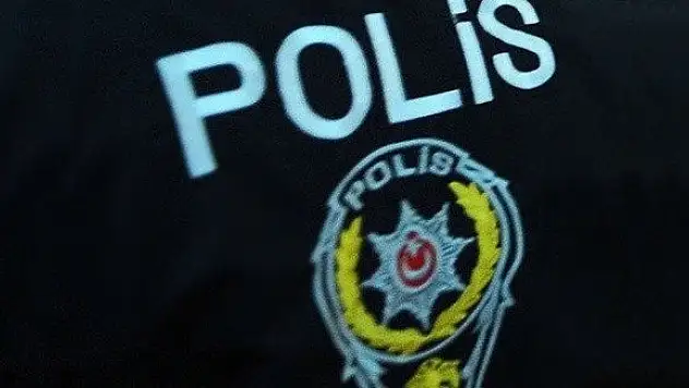 Şüpheli polisler adliyeden ayrılmak istedi