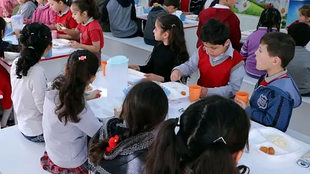 Okul çağındaki çocuklara 'Sağlık Karnesi' geliyor