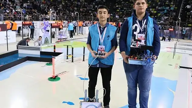 Yapay zeka robotlar 'Milli Mücadele yolunu' takip ediyor