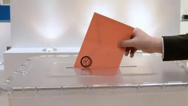 Bu anket CHP ve MHP'yi üzecek!