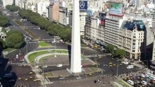 Bu ülke iflas etti!